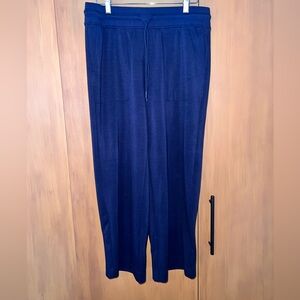 JJill FIT small navy blue knit cropped pants,